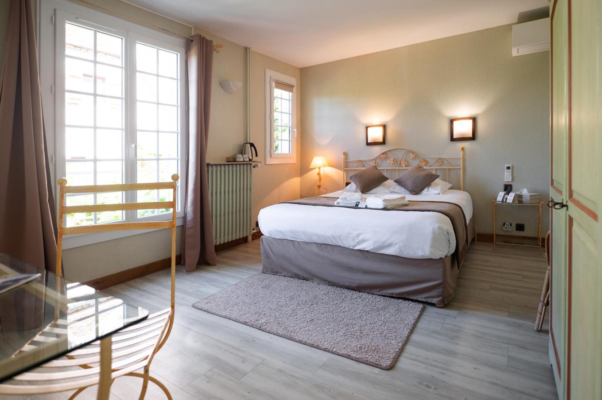 Logis Hotels - Hotel Restaurant Domaine Les Falaises Martel Zewnętrze zdjęcie