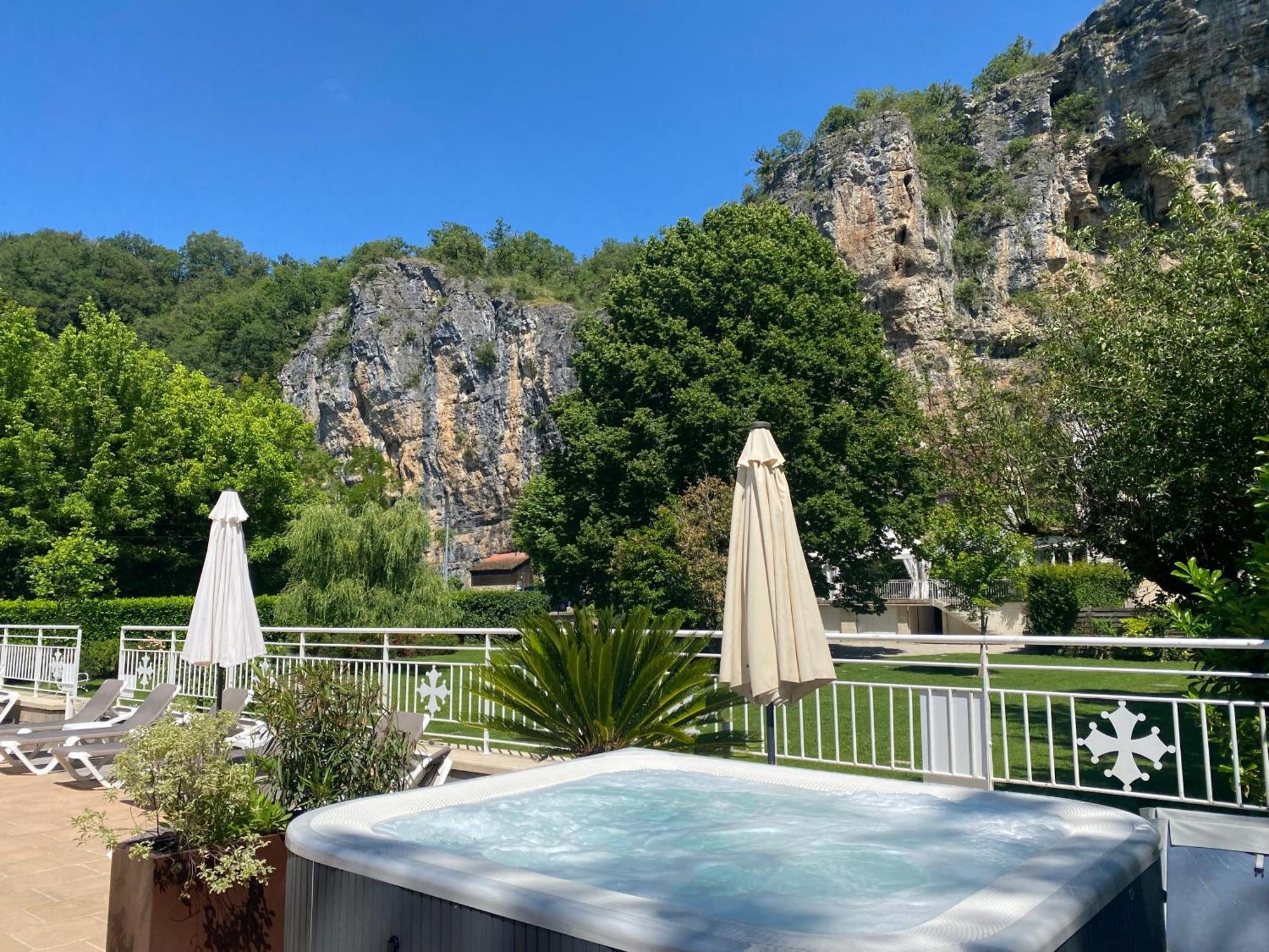 Logis Hotels - Hotel Restaurant Domaine Les Falaises Martel Zewnętrze zdjęcie